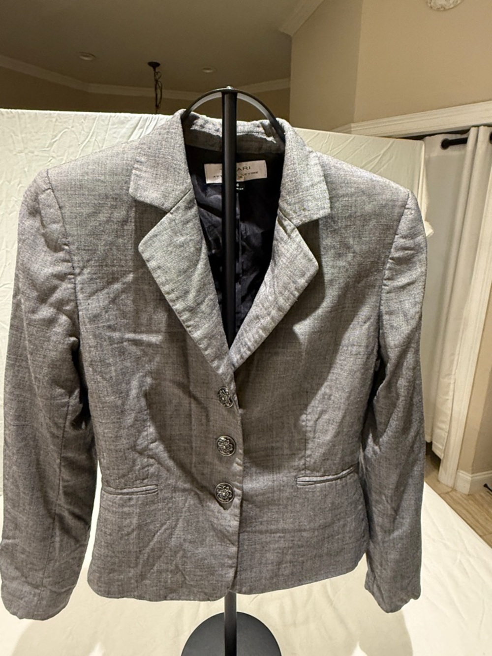 Tahari Classic Gray Women's Tailored Blazer